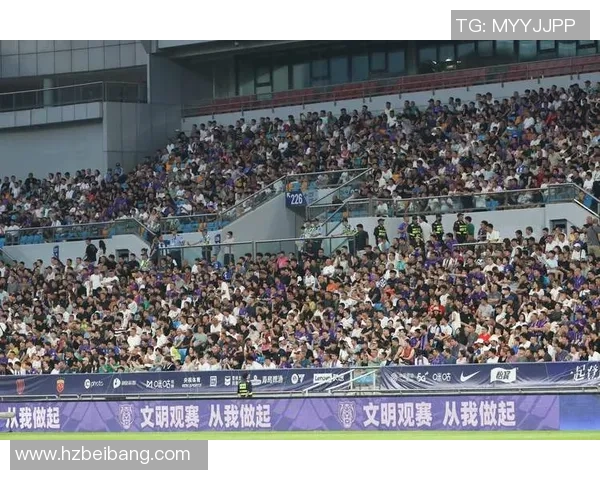U23国足主帅安东尼奥亲临浦东足球场观战海港津门虎激战